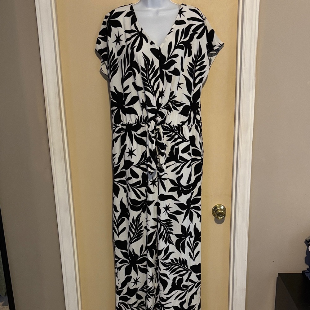 Fred David: Black and White Floral Maxi Jumper